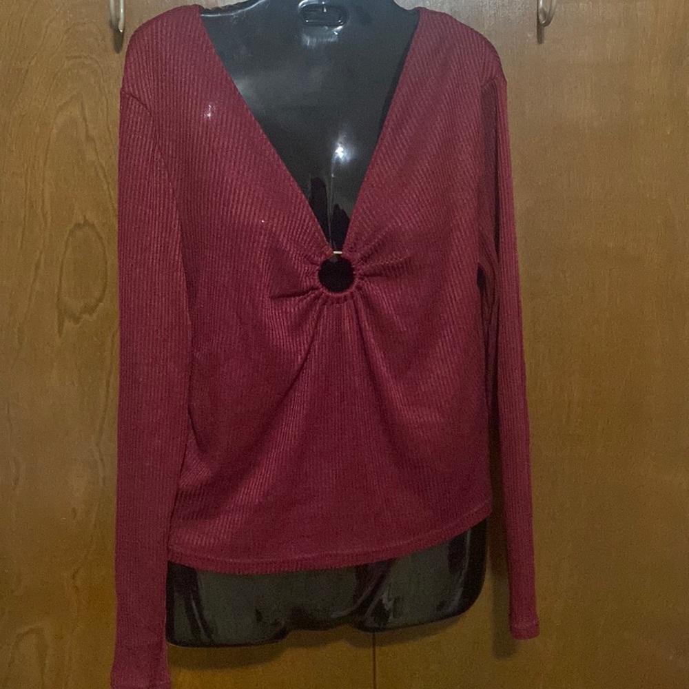 Brand: H&M
Size: L
Color: burgundy